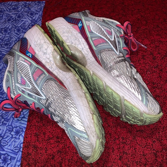 Brooks Ravenna Running Sneakers - Picture 2 of 7